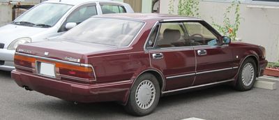 Автостекла Nissan Gloria Y31 c установкой в Москве